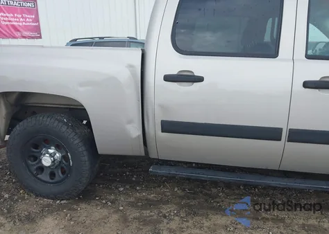 2008 Chevrolet Silverado 1500 Ls из США, поврежденный, VIN 3GCEC13C58G180611